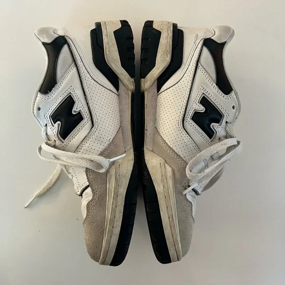 New Balance 550 - women’s 10/mens 8.5 - Picture 2 of 5